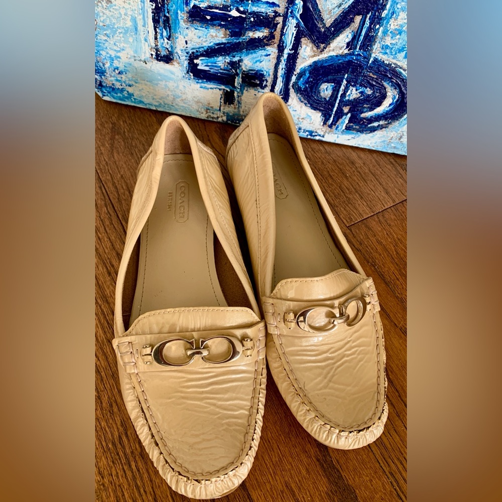 Coach FORTUNATA Patent Cream Moccasin Loafer Shoes Sz 7.5